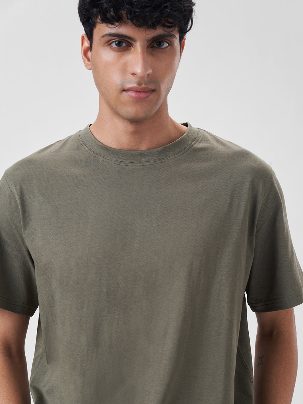 Mens Regular T Shirt Dusty Olive